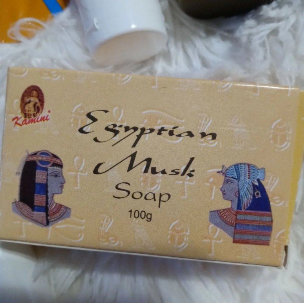 Skincare bundle - Picture 8 of 11